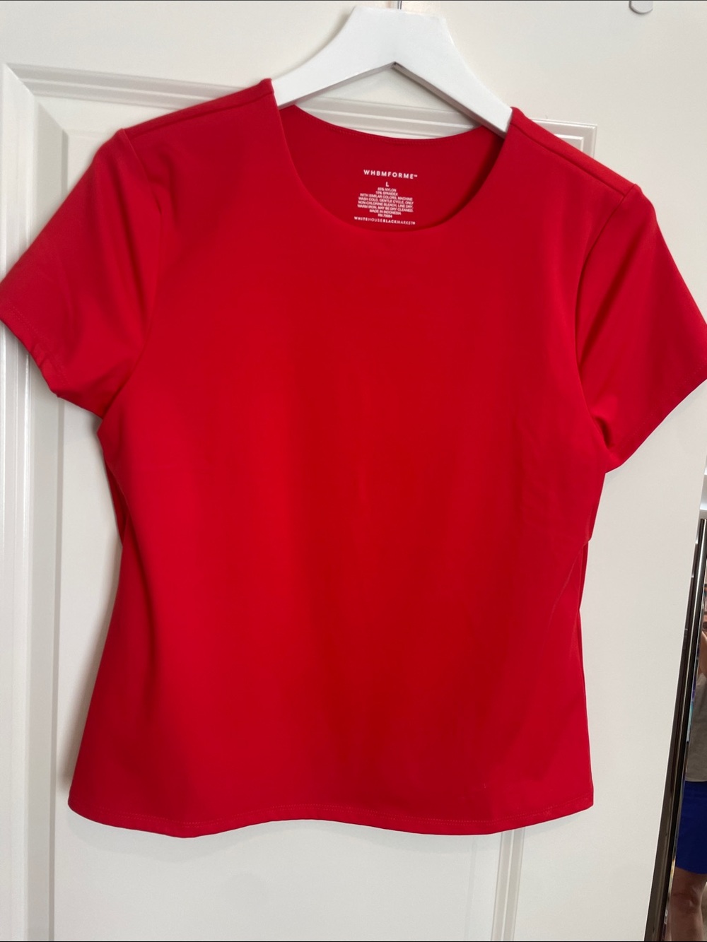 White House Black Market Bold Red Scoop-Neck Shell Top